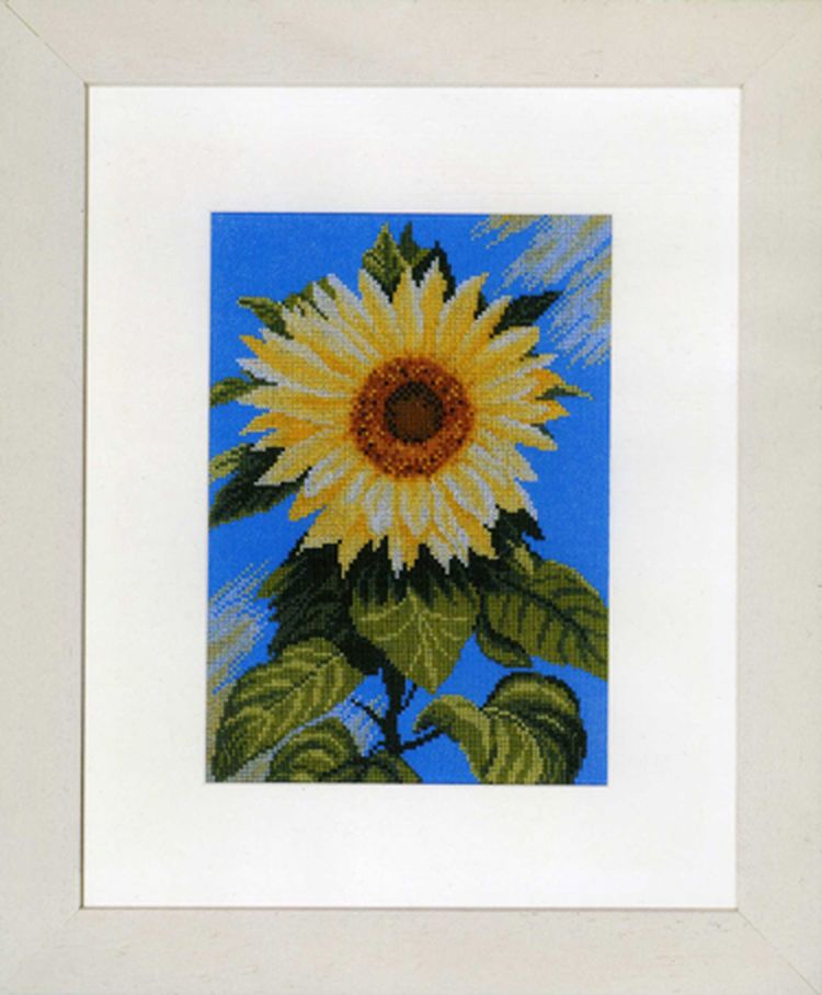 Набор для вышивания "Sunflower on Blue" арт. ГЕЛ-1460-1-ГЕЛ0078657 1