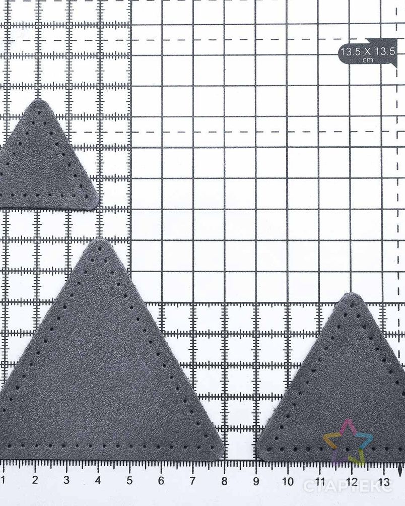 59406 Набор заплаток пришивных из замши, треугольник равностор. 4, 6 и 8см, с перфорацией, 3шт/упак (26 серый) арт. АРС-58866-1-АРС0001292658 4
