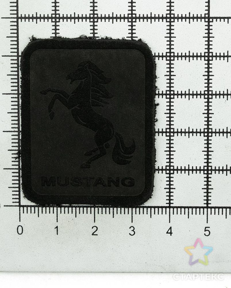 5004 Термоаппликация из замши Mustang 3,5*4,37см, 100% кожа (433 черный) арт. АРС-43937-1-АРС0001206013 3