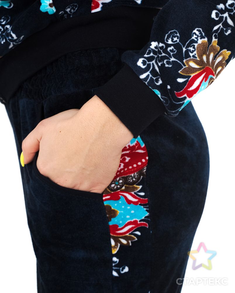 Костюм женский из велюра Дейзи с брюками темно-синий арт. АМД-1228-4-АМД17927702.00004