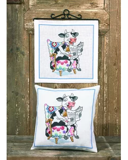 Набор для вышивания подушки "Читающая корова" арт. ГЕЛ-11222-1-ГЕЛ0111976