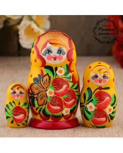 Матрёшка «Земляничка», жёлтое платье, 3 кукольная, 10 см арт. СМЛ-120682-1-СМЛ0003440223