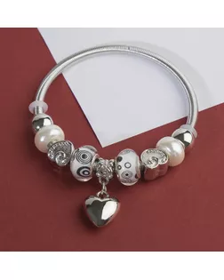 Браслет с жемчугом "Марджери" сердце, цвет чёрно-белый в серебре арт. СМЛ-26676-1-СМЛ3947287