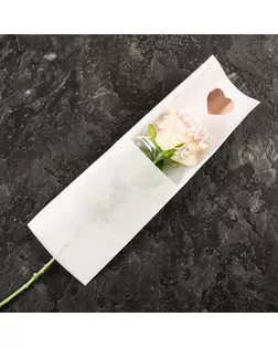 Пакет-конус для цветов, "Люблю", белый, 14х40 см арт. СМЛ-264019-1-СМЛ0009953881