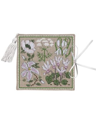 Набор для вышивания чехла для игл "?tui Aiguilles Fleurs Blanches" (Белые цветы) арт. ГЕЛ-34305-1-ГЕЛ0189521