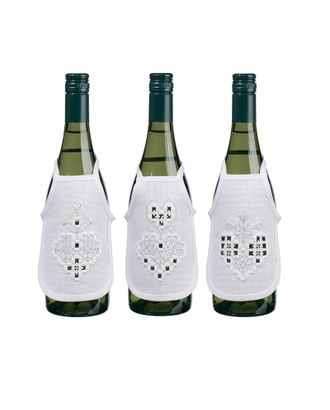 Набор для вышивания фартучков на бутылку в технике харгандер "Белые сердечки" арт. ГЕЛ-24353-1-ГЕЛ0162623