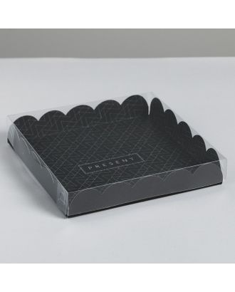Коробка для кондитерских изделий с PVC-крышкой Present, 18 × 18 × 3 см арт. СМЛ-79967-1-СМЛ0004711905