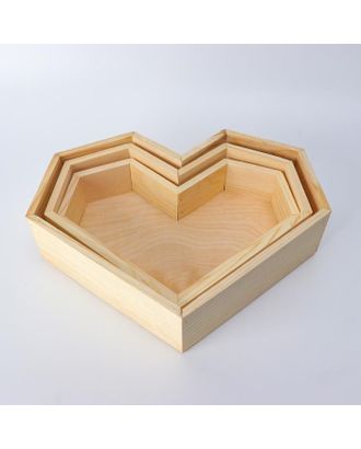 Набор 3 в 1 кашпо деревянных подарочных (29.5×7; 27.5×6; 25×4.5) "Сердце", натуральный арт. СМЛ-143643-1-СМЛ0005525154