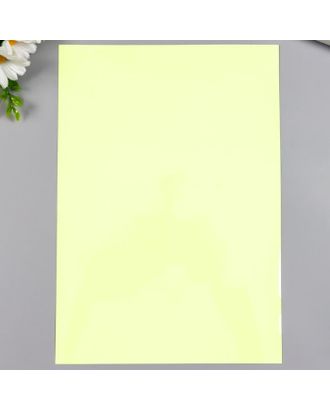 Купить Клейкая лента Наклейка флуоресцентная светящаяся формат "Зелёный" формат А4 арт. СМЛ-185746-1-СМЛ0006757354 оптом в Беларуси