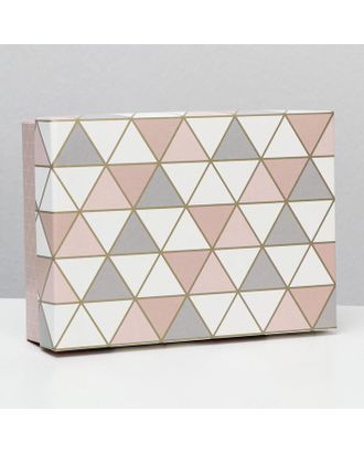 Коробка подарочная «Треугольники», 21 х 15 х 5 см арт. СМЛ-151863-1-СМЛ0006895517