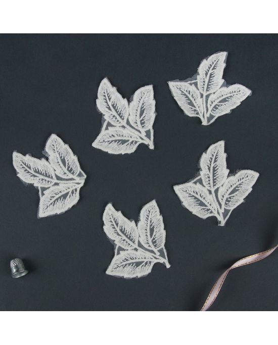 Вязаные цветы, листья, бабочки, морские мотивы со схемами – 80 фотографий | ВКонтакте