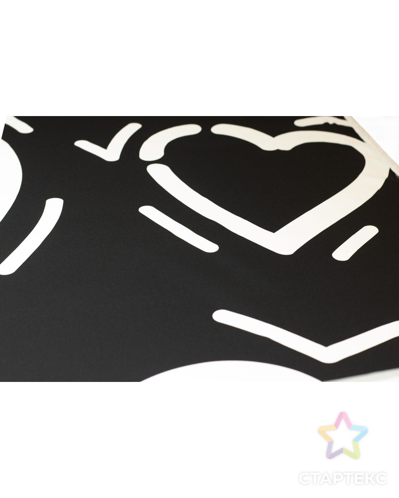 Плательная купонная ткань, на черном фоне белые сердца (раппорт 1.27м) арт. ГТ-4426-1-ГТ-28-5914-7-37-1 6