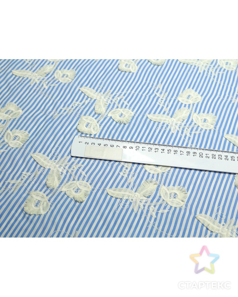 Блузочно-плательная ткань в сине-белую полоску с вышитыми цветочками арт. ГТ-5079-1-ГТ-5-6739-3-21-1 1
