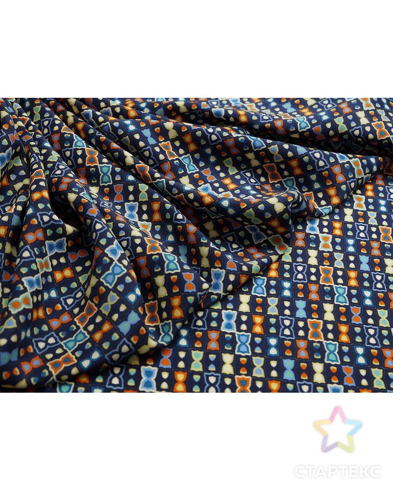 Прекрасный шелк с принтом песочные цвета на синем фоне арт. ГТ-2966-1-ГТ0047846