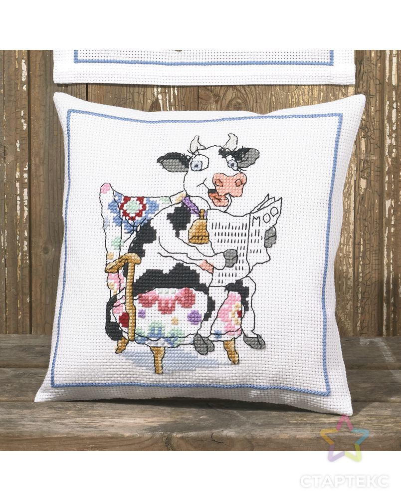 Набор для вышивания подушки "Читающая корова" арт. ГЕЛ-11222-1-ГЕЛ0111976 1