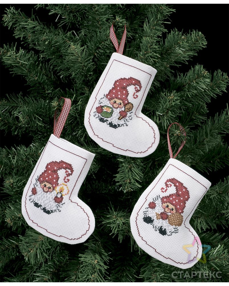 Набор для вышивания сапожка для подарков "Рождественские носки" арт. ГЕЛ-12601-1-ГЕЛ0118327 1