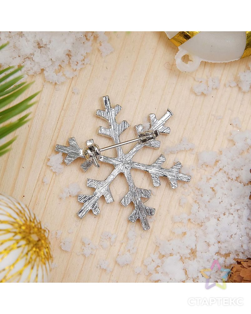 Брошь новогодняя "Снежинка" малая, цвет радужный в серебре арт. СМЛ-105647-1-СМЛ0003443577 2