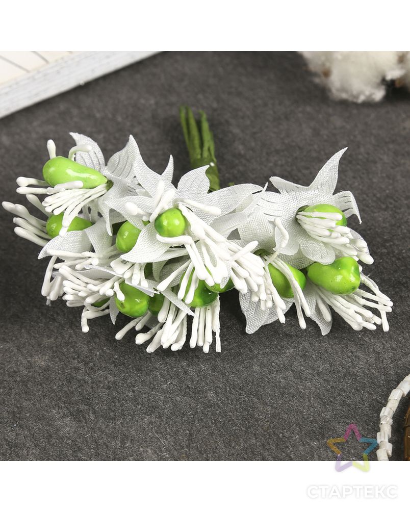 Декор для творчества "Белые хризантемы, зелень" 10 см (1 набор=1 букету) в букете 12 цветов арт. СМЛ-10501-1-СМЛ3455674 2