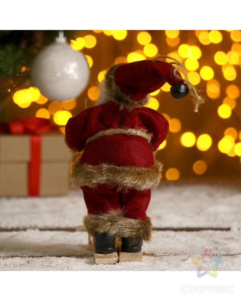Дед Мороз "На лыжах" в бордовом костюме 17 см арт. СМЛ-57863-1-СМЛ0003555383 3