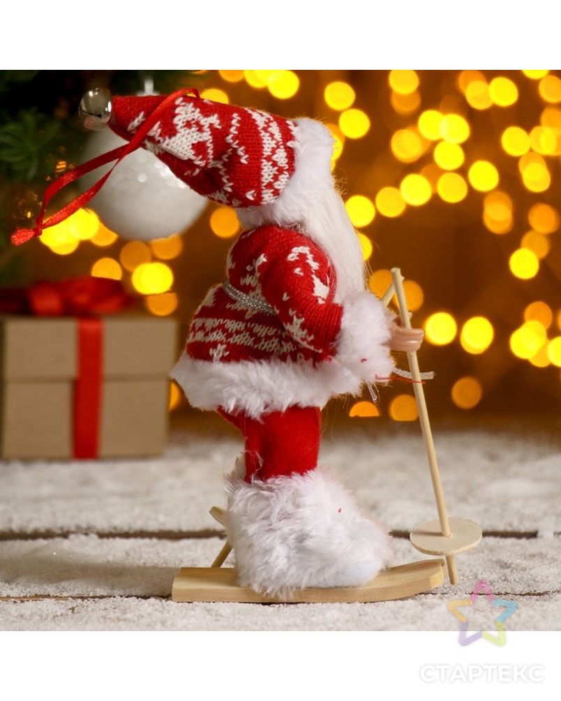 Дед Мороз "На лыжах" в вязаном костюме 17 см арт. СМЛ-57923-1-СМЛ0003555384 4