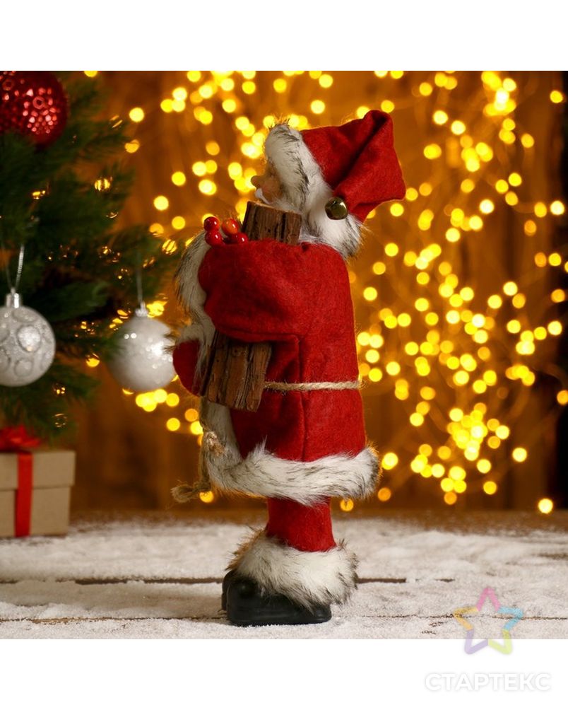 Дед Мороз  в красной шубке с брёвнышком 29 см арт. СМЛ-57461-1-СМЛ0003555414 2