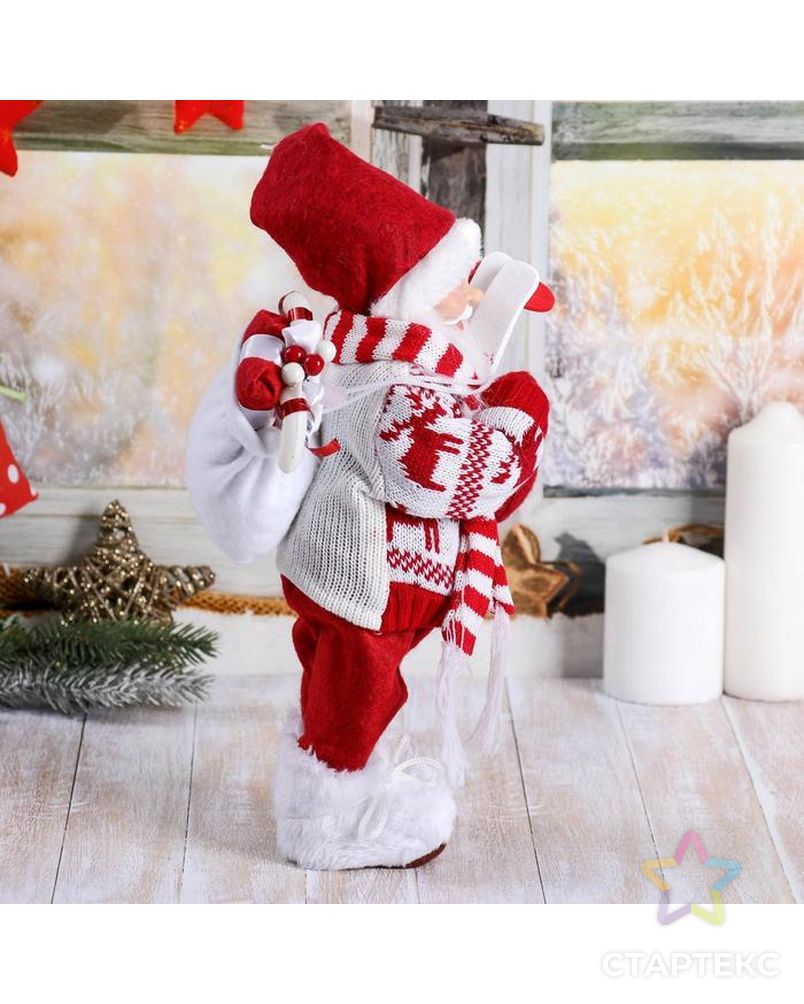 Дед Мороз в вязаном костюме с лыжами и мешком 30 см арт. СМЛ-57465-1-СМЛ0003555418 4