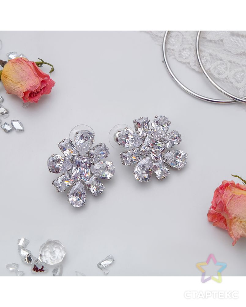 Серьги с кристаллами "Элит" цветок, цвет белый в серебре арт. СМЛ-12060-1-СМЛ3586086 3
