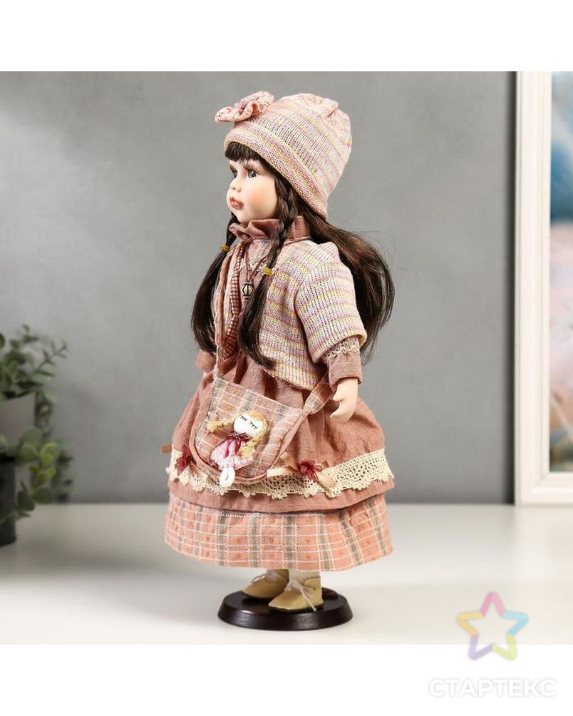 Кукла коллекционная керамика "Кристина в розовом платье и полосатом джемпере" 40 см арт. СМЛ-136841-1-СМЛ0004822715 3