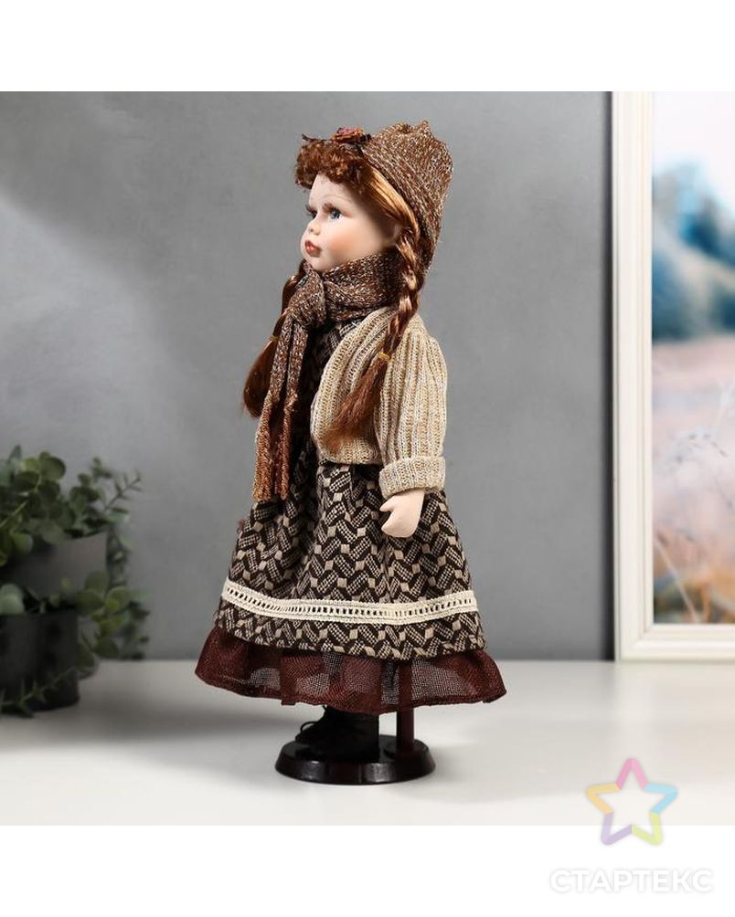 Кукла коллекционная керамика "Нина в коричневом платье и бежевом свитере" 40 см арт. СМЛ-137538-1-СМЛ0004822720 3