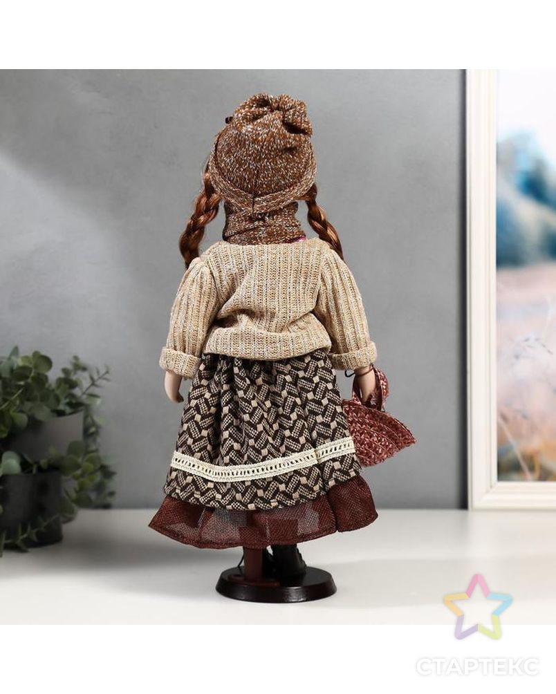 Кукла коллекционная керамика "Нина в коричневом платье и бежевом свитере" 40 см арт. СМЛ-137538-1-СМЛ0004822720 4