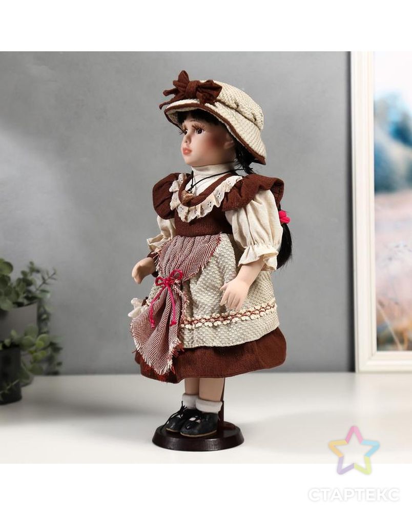 Кукла коллекционная керамика "Рита в бордовом платье с передником" 40 см арт. СМЛ-137540-1-СМЛ0004822722 3