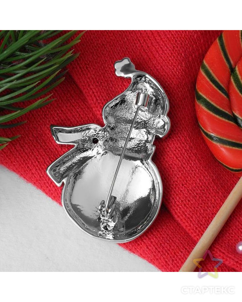 Брошь новогодняя "Снеговик" со снежинкой, цветная в серебре арт. СМЛ-106060-1-СМЛ0004965510 4