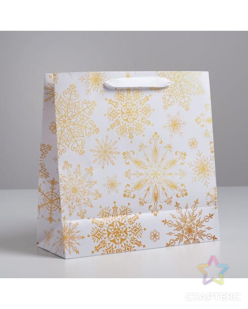 Пакет ламинированный квадратный «Снежинки», 22 × 22 × 11 см арт. СМЛ-107499-3-СМЛ0004984240