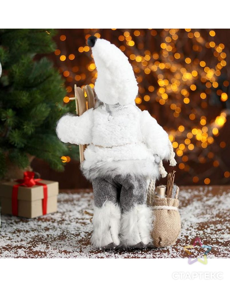Дед Мороз "В белой шубке с лыжами" 18х30 см арт. СМЛ-94157-1-СМЛ0005036026 3