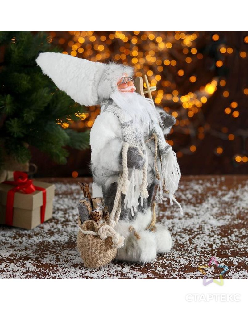 Дед Мороз "В белой шубке с лыжами" 18х30 см арт. СМЛ-94157-1-СМЛ0005036026 4