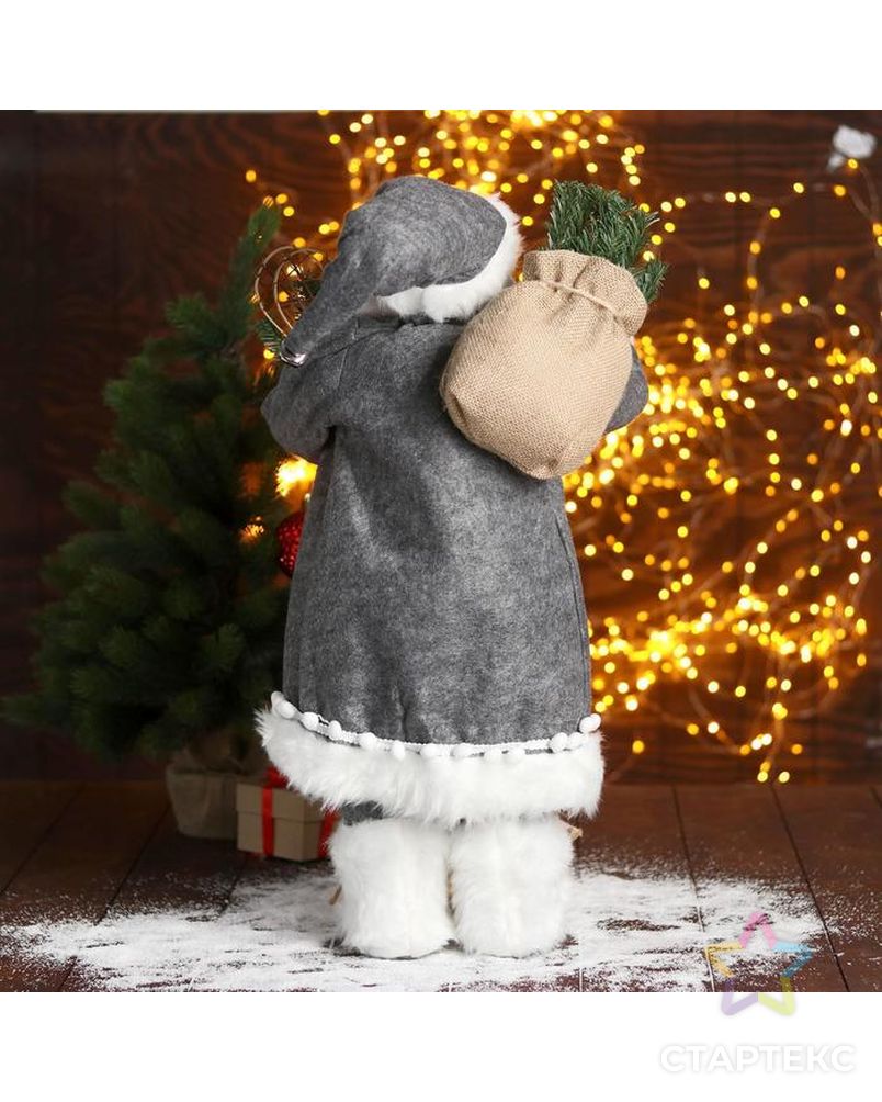 Дед Мороз "В сером тулупе со снегоступами" 28х60 см арт. СМЛ-170595-1-СМЛ0005036038 3