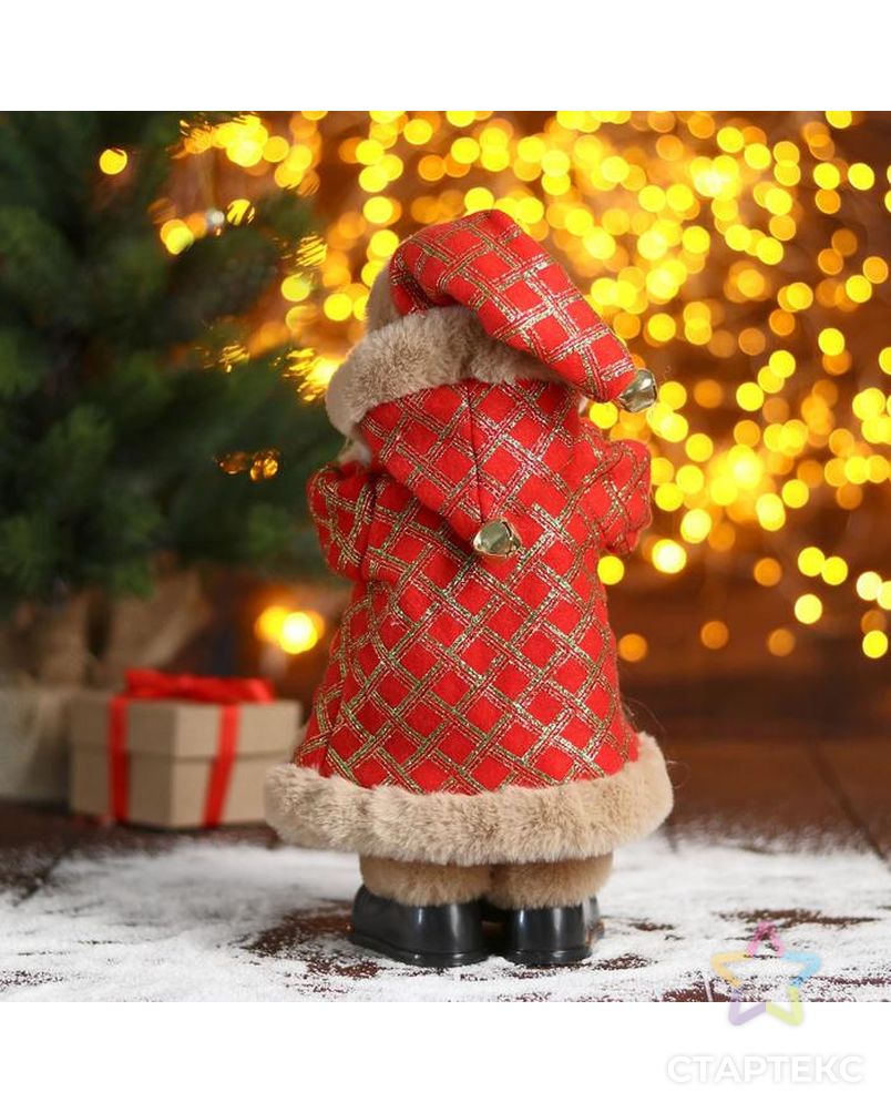 Дед Мороз "В красной шубке в клетку с подарками" 18х30 см арт. СМЛ-91239-1-СМЛ0005036040 3