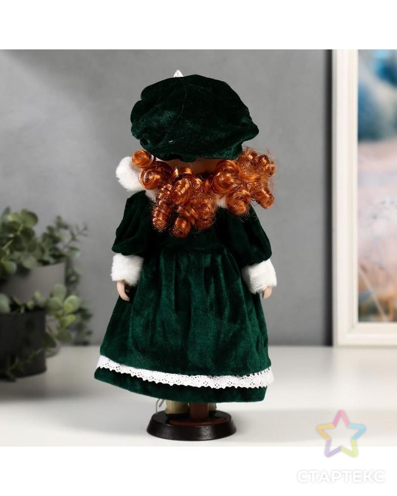 Кукла коллекционная керамика "София в зелёном пальто" 30 см арт. СМЛ-137570-1-СМЛ0005053248