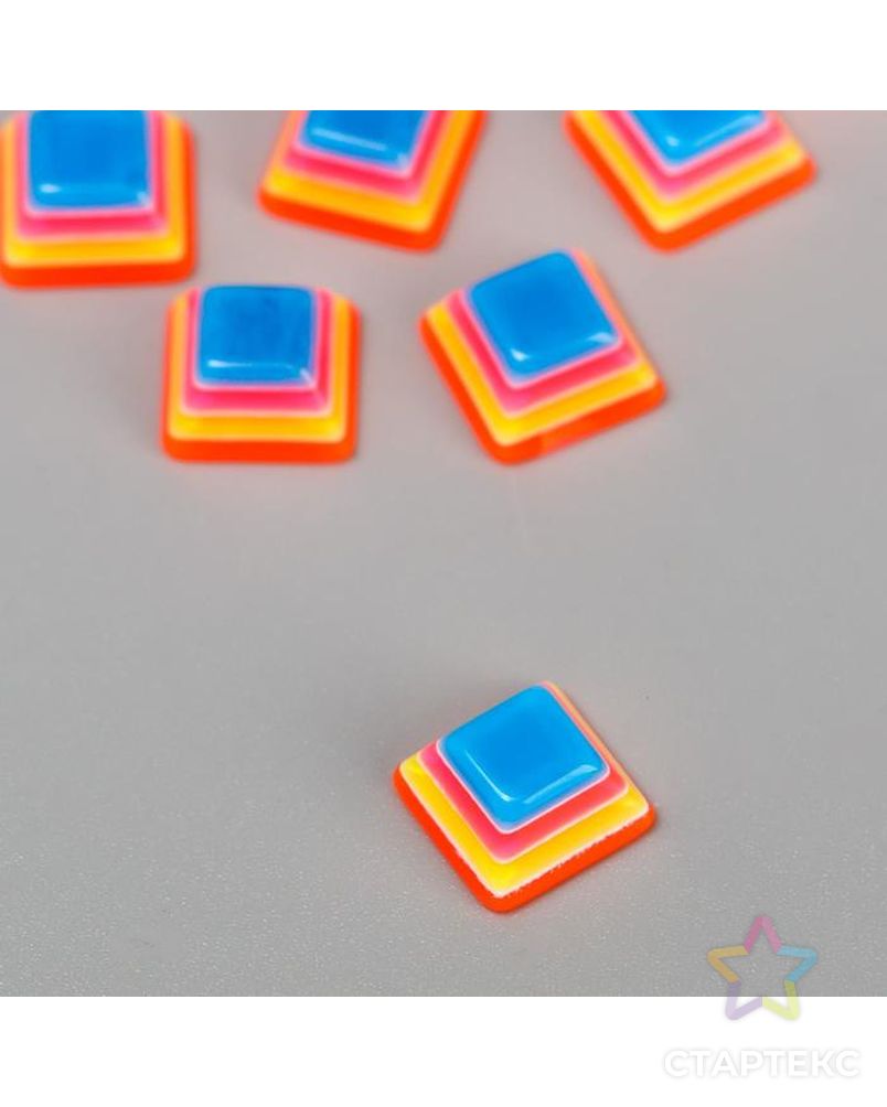 Декор для творчества пластик "Полосатые пирамидки" оранжево-синие набор 10 шт 1,1х1,1 см арт. СМЛ-94986-1-СМЛ0005191023 1