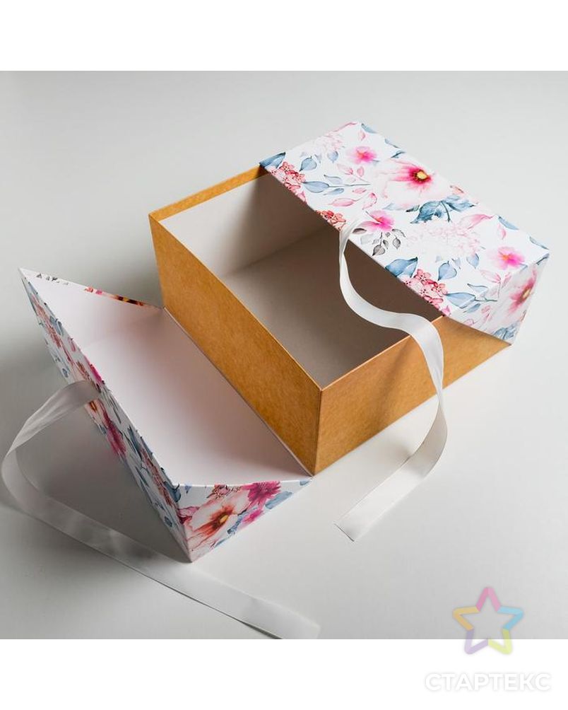 Коробка подарочная «Цветочнная», 29,5 × 29,5 × 14,5 см арт. СМЛ-116995-1-СМЛ0005205147