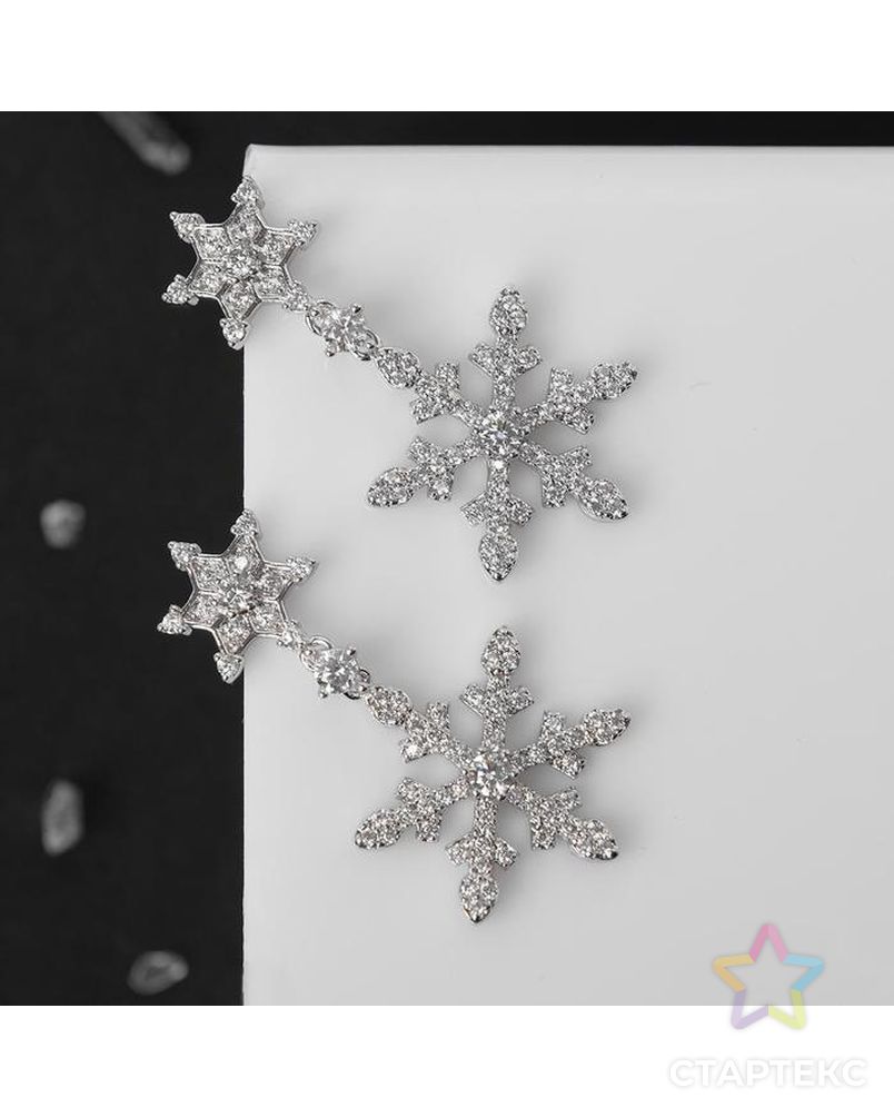 Серьги со стразами "Снежинки" метель, цвет белый в серебре арт. СМЛ-41611-1-СМЛ0005363485