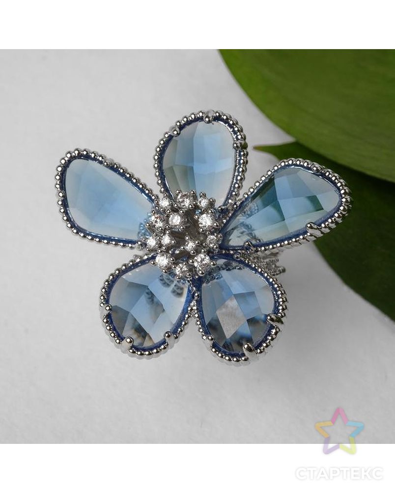 Кольцо "Цветок" волшебство, цвет бело-синий в серебре, безразмерное арт. СМЛ-125016-1-СМЛ0005433570