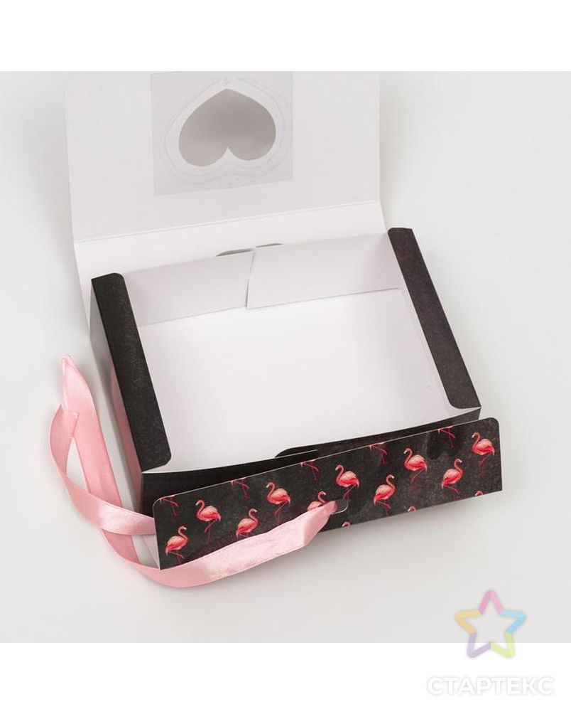 Подарочная коробка сборная с окном "Фламинго на чёрном", 16,5 х 11,5 х 5 см арт. СМЛ-135121-1-СМЛ0005634988