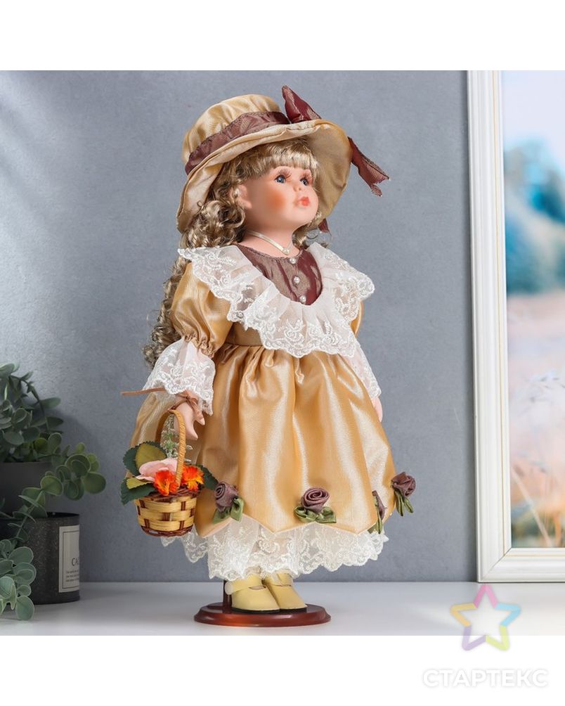 Кукла коллекционная керамика "Вика в золотистом платье с корзиной цветов" 40 см арт. СМЛ-189995-1-СМЛ0006260937 2