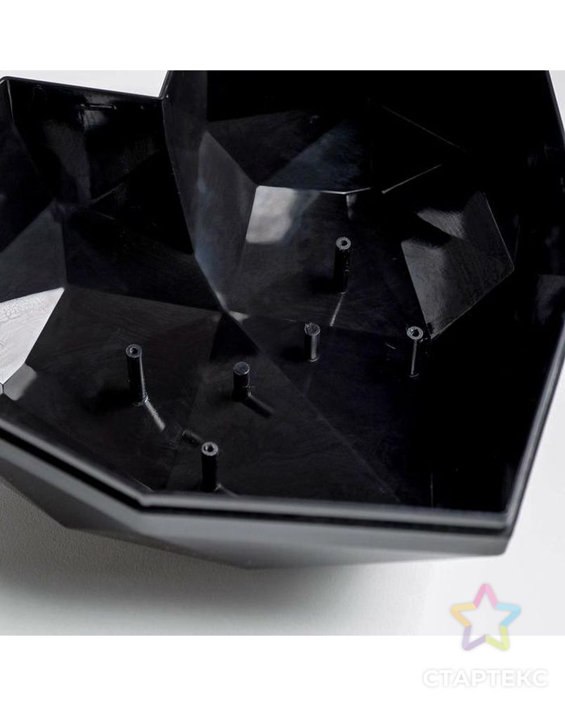 Подарочная коробка «Черное сердце», 18 × 18 × 12.5 см   5195139 арт. СМЛ-159621-1-СМЛ0006904756 5