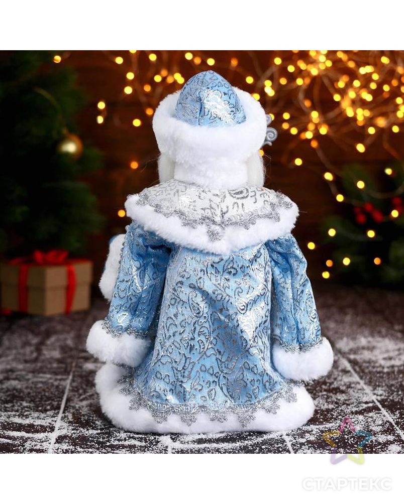 Дед Мороз "В голубой шубе, с посохом и подарками" двигается, 22х30 см арт. СМЛ-161870-1-СМЛ0006939398 3