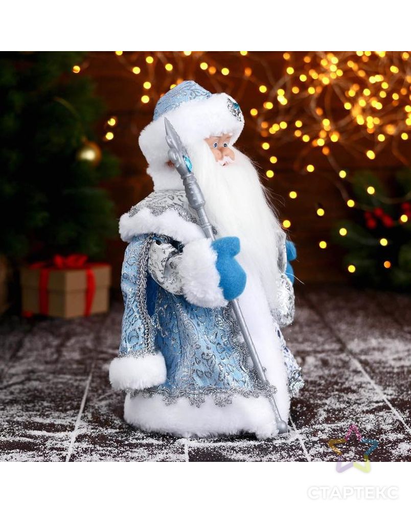 Дед Мороз "В голубой шубе, с посохом и подарками" двигается, 22х30 см арт. СМЛ-161870-1-СМЛ0006939398 4