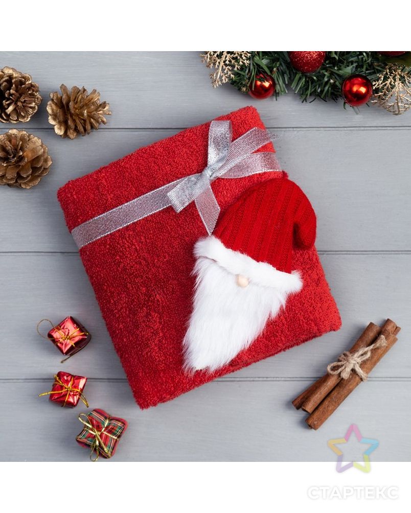 Подарочное полотенце с игрушкой Этель "Дед Мороз" 50*90 см, цв.бордовый, 100% хл, 320г/м2 арт. СМЛ-191360-1-СМЛ0007115173 1