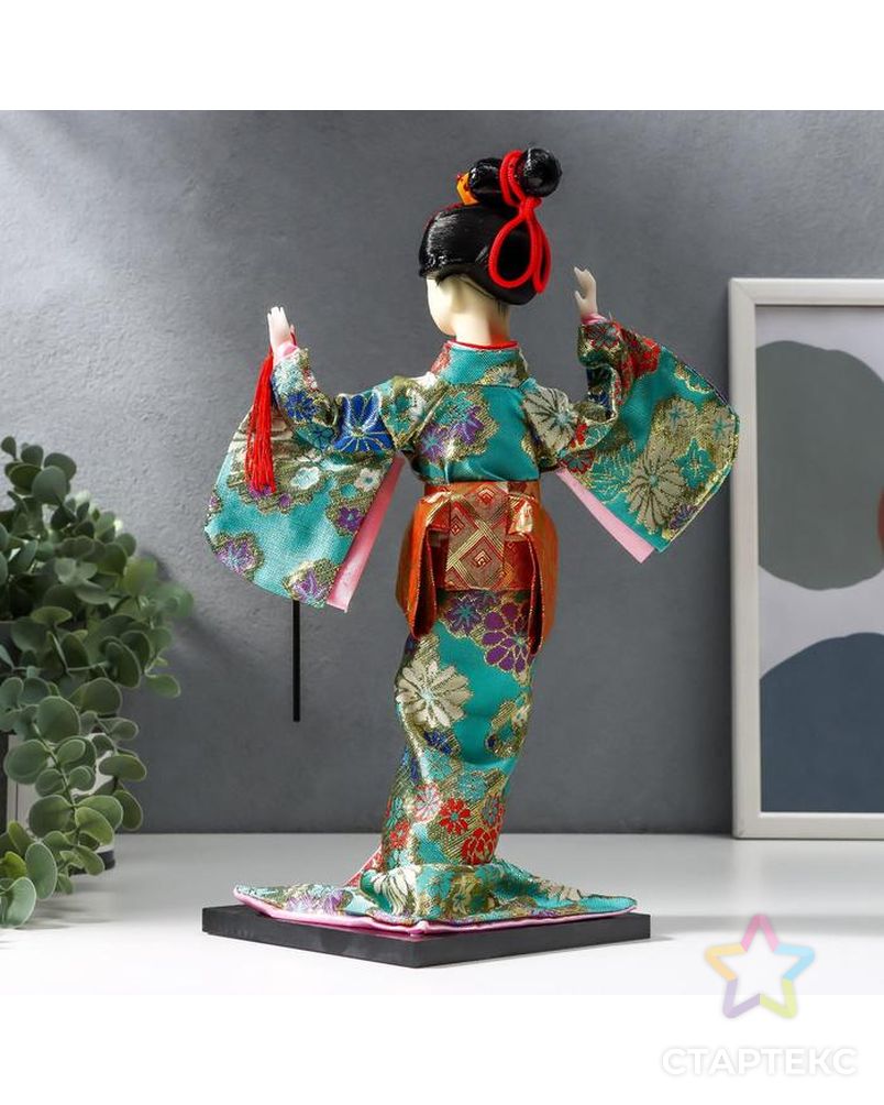 Кукла коллекционная "Гейша в бирюзовом кимоно с цветами" 32х13х13 см арт. СМЛ-160599-1-СМЛ0007148343 4