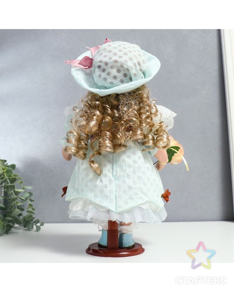 Кукла коллекционная керамика "Люси в голубом платье, шляпке и с цветами" 30 см арт. СМЛ-231590-1-СМЛ0007390260 4
